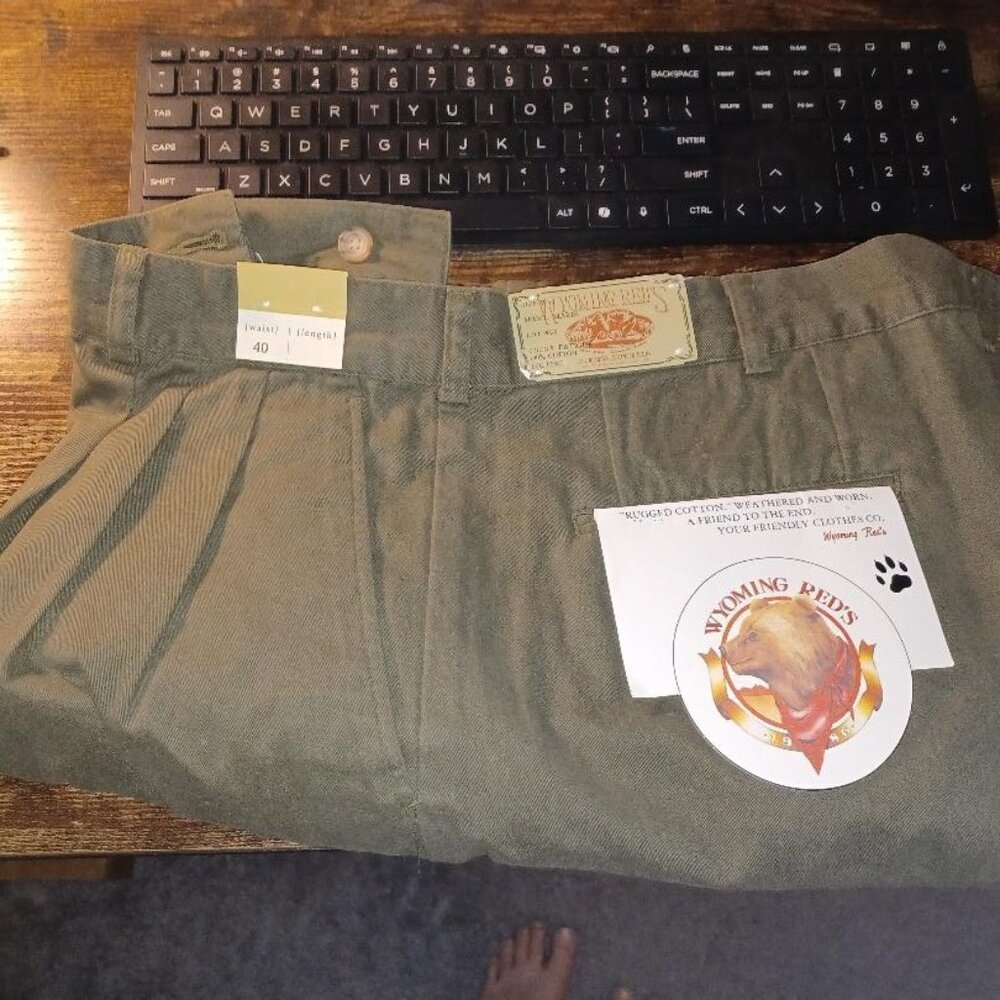 Wyoming Red Shorts
